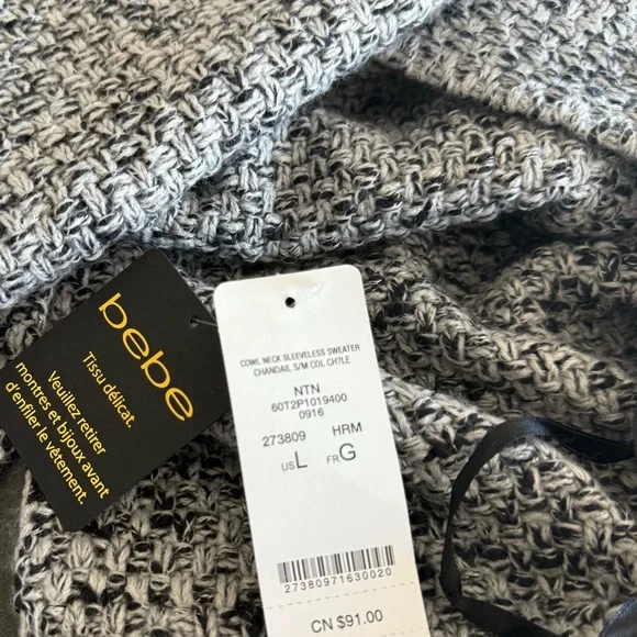 VINTAGE BEBE Black and White Turtleneck Sweater - Picture 3 of 4